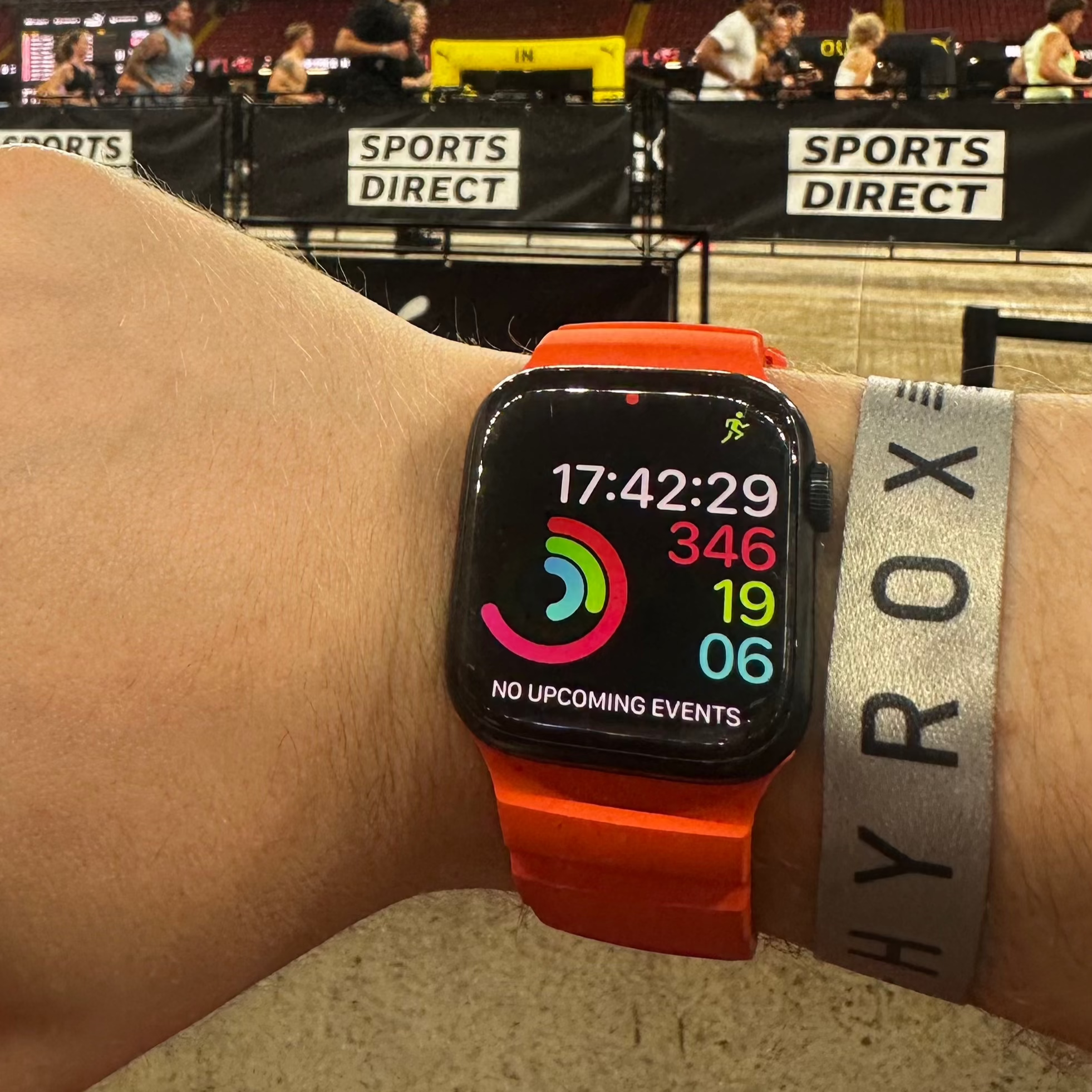 Elevate Your Apple Watch – Top 5 Premium Apple Watch Straps You’ll Want in 2025